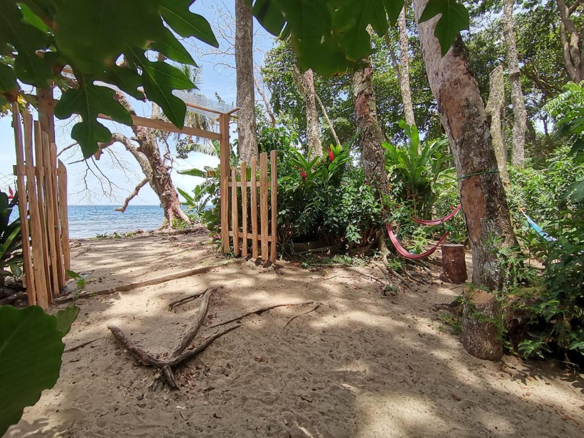 Oasis Beachfront Hostel Puerto Limon Dış mekan fotoğraf