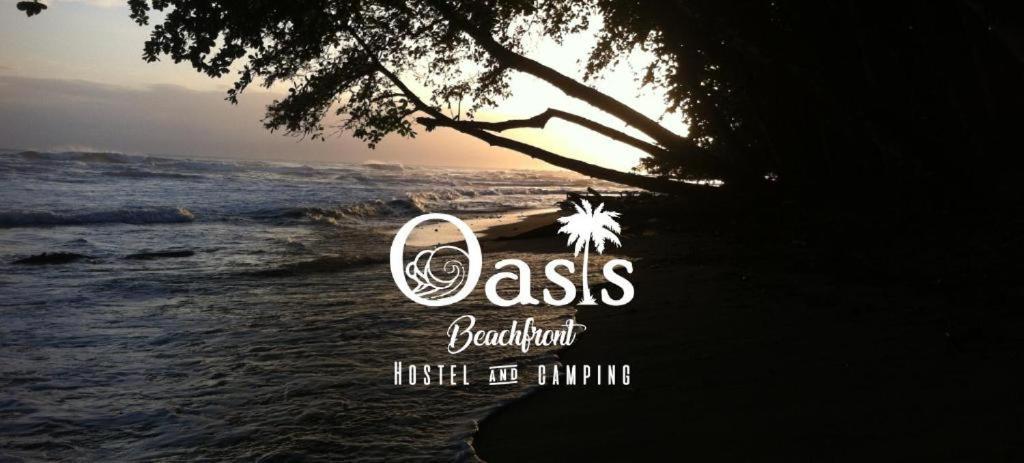 Oasis Beachfront Hostel Puerto Limon Dış mekan fotoğraf
